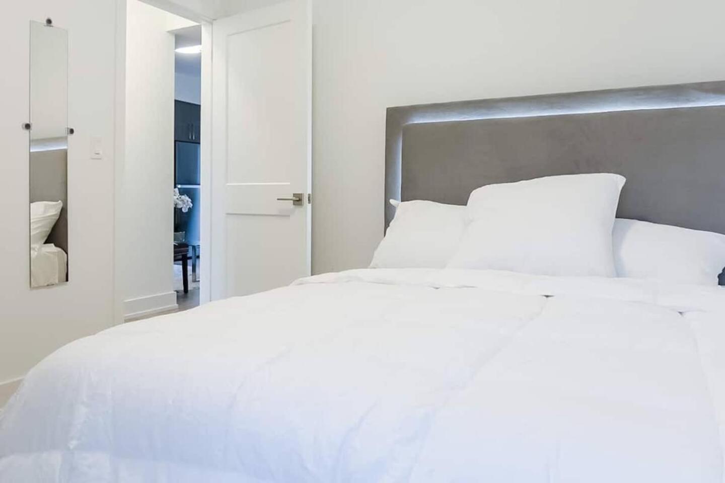 Entire Luxury Suite 4Mins To Falls Niagara Falls Esterno foto