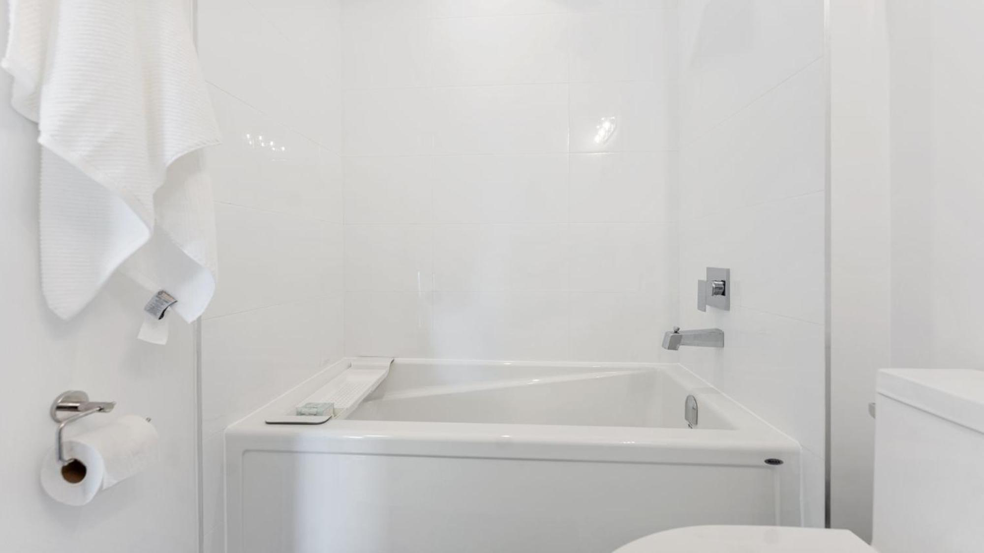 Entire Luxury Suite 4Mins To Falls Niagara Falls Esterno foto